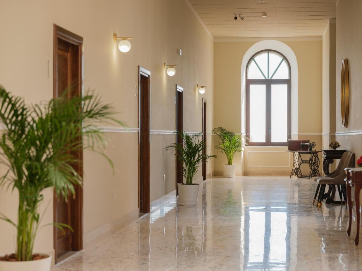 Chiostro San Francesco - Casa Di Ospitalita Religiosa Bed & Breakfast Naples Exterior photo