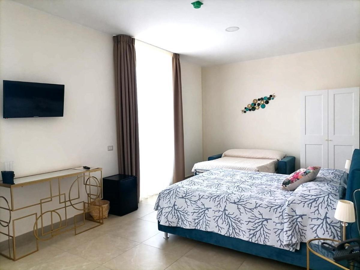 Chiostro San Francesco - Casa Di Ospitalita Religiosa Bed & Breakfast Naples Exterior photo